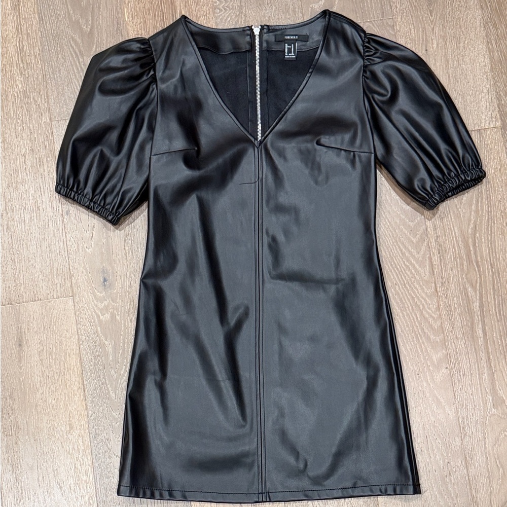 Forever 21 black leather puffy sleeve  dress. Size:M. Like New.